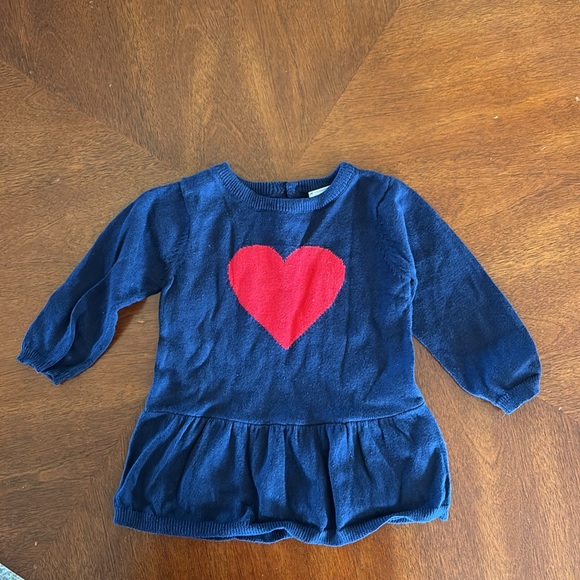 Carters Baby Girl Sweater/ Legging Set - Size 6M - Picture 2 of 10